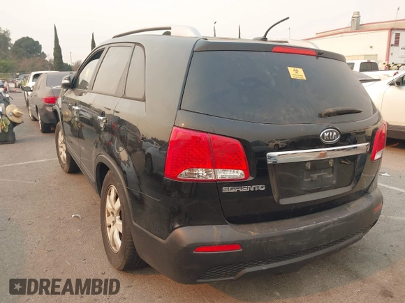 2013 Kia Sorento LX with VIN 5XYKT4A20DG314545, listed as a IAAI auction lot 41294749 with 1 mi miles. Bid and sale history available at carsss.com. Image 3.