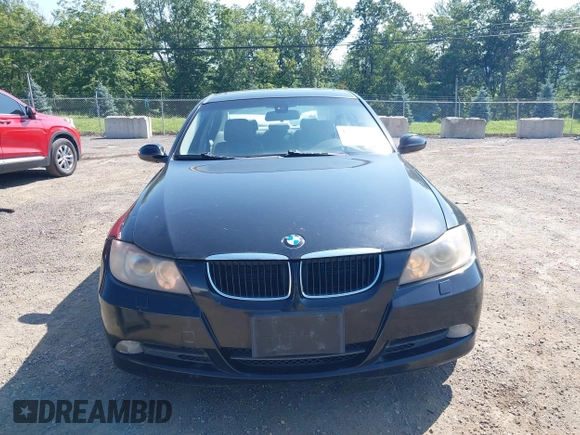 2006 BMW 3 Series 325xi with VIN WBAVD13536KV06147, listed as a IAAI auction lot 42556688 with 164,737 mi miles and . Bid and sale history available at DreamBid. Image 6.