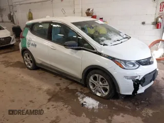 2021 Chevrolet Bolt EV LT z VIN 1G1FY6S03M4109949, wystawiony jako IAAI lot #41526979 z przebiegiem 33 247 mil mil oraz . Historia ofert i sprzedaży dostępna na DreamBid. Obrazek 1.
