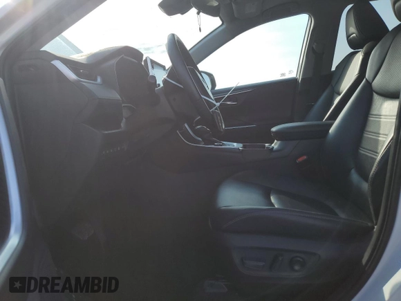 2020 Toyota RAV4 Hybrid Limited z VIN 4T3DWRFV0LU004797, wystawiony jako Copart lot #54181595 z przebiegiem 63 055 mil mil oraz Szkoda całkowita • Salvage title. Historia ofert i sprzedaży dostępna na DreamBid. Obrazek 7.