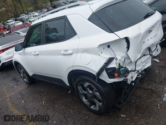 2024 Hyundai Venue SEL with VIN KMHRC8A37RU315319, listed as a IAAI auction lot 41922133 with 5,934 mi miles and . Bid and sale history available at DreamBid. Image 3.