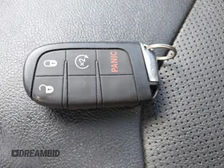 2020 Jeep Compass Limited z VIN 3C4NJDCB5LT238795, wystawiony jako IAAI lot #42236910 z przebiegiem 43 259 mil mil oraz . Historia ofert i sprzedaży dostępna na DreamBid. Obrazek 11.