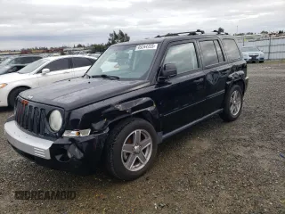 2007 Jeep Patriot Limited z VIN 1J8FF48W07D322321, wystawiony jako Copart lot #45244725 z przebiegiem 151 451 mil mil oraz Szkoda całkowita • Salvage title. Historia ofert i sprzedaży dostępna na DreamBid. Obrazek 1.