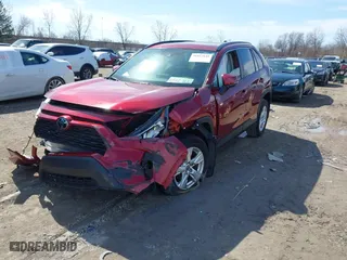 2021 Toyota RAV4 XLE with VIN 2T3P1RFVXMW182553, listed as a IAAI auction lot 41813642 with 37,722 mi miles. Bid and sale history available at carsss.com. Image 2.