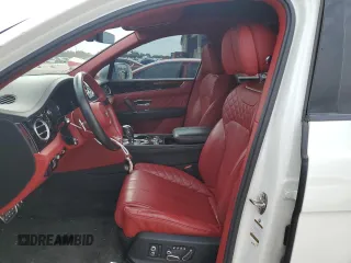 2018 Bentley Bentayga Signature z VIN SJAAC2ZVXJC016875, wystawiony jako Copart lot #56658603 z przebiegiem 44 094 mil mil oraz . Historia ofert i sprzedaży dostępna na DreamBid. Obrazek 7.