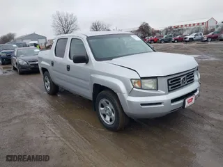 2008 Honda Ridgeline RT with VIN 2HJYK16218H526023, listed as a IAAI auction lot 41101231 with 189,706 mi miles. Bid and sale history available at carsss.com. Image 1.