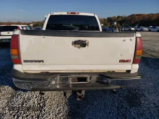 2000 GMC New Sierra 1500 SLE with VIN 2GTEK19T3Y1149523, listed as a Copart auction lot 82524164 with 356,646 mi miles and Non Repairable. Bid and sale history available at carsss.com. Image 6.