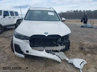 2022 BMW X7 xDrive40i with VIN 5UXCW2C03N9K30717, listed as a IAAI auction lot 41729944 with 47,997 mi miles. Bid and sale history available at carsss.com. Image 12.