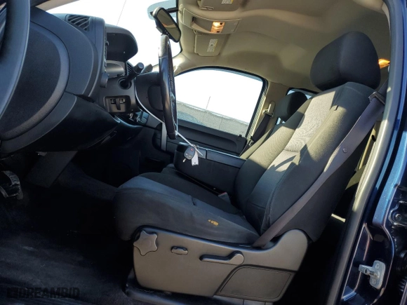 2010 Chevrolet Silverado 1500 LT with VIN 3GCRCSE09AG273471, listed as a Copart auction lot 50216175 with 177,529 mi miles and Clean Title. Bid and sale history available at carsss.com. Image 7.