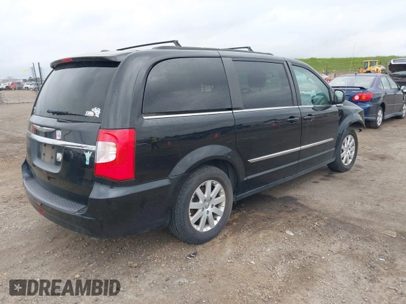 2016 Chrysler Town & Country Touring with VIN 2C4RC1BG8GR199944, listed as a IAAI auction lot 41647063 with 1 mi miles. Bid and sale history available at carsss.com. Image 4.