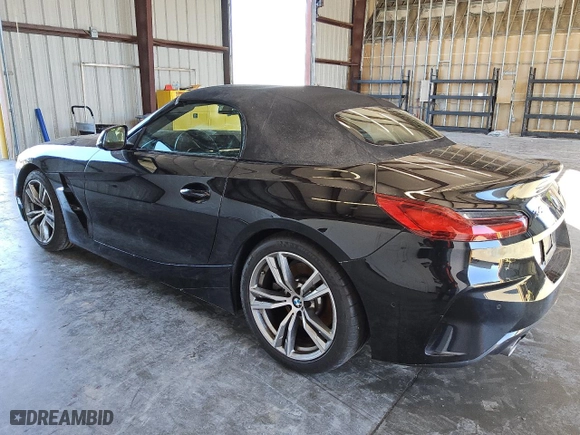 2025 BMW Z4 sDrive30i with VIN WBAHF3C01SWY40624, listed as a Copart auction lot 85969224 with 0 mi miles and Clean Title. Bid and sale history available at carsss.com. Image 2.