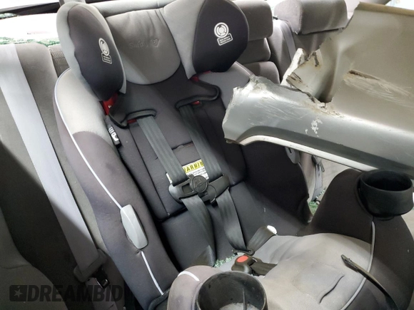 2006 Toyota Camry STD with VIN JTDBE32K163061925, listed as a Copart auction lot 86813674 with 176,660 mi miles and Salvage Title. Bid and sale history available at carsss.com. Image 10.