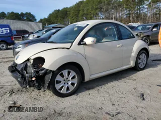 2008 Volkswagen New Beetle Coupe S with VIN 3VWPW31C38M501140, listed as a Copart auction lot 46246235 with 76,424 mi miles and Non Repairable. Bid and sale history available at carsss.com. Image 1.