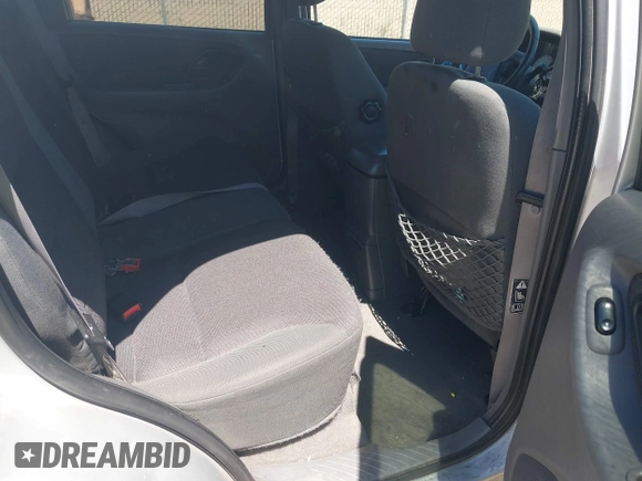 2002 Ford Escape XLT Choice with VIN 1FMYU04122KB95970, listed as a IAAI auction lot 42676851 with 186,109 mi miles and . Bid and sale history available at DreamBid. Image 8.