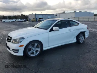 2015 Mercedes-Benz C 250 with VIN WDDGJ4HB6FG433210, listed as a Copart auction lot 49184935 with 84,864 mi miles and Salvage Title. Bid and sale history available at carsss.com. Image 1.
