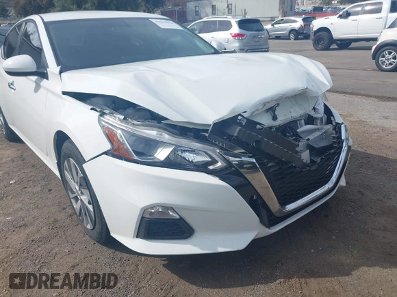2020 Nissan Altima 2.5 S with VIN 1N4BL4BV3LC141251, listed as a IAAI auction lot 41922056 with 43,170 mi miles. Bid and sale history available at carsss.com. Image 6.