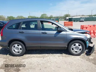 2010 Honda CR-V LX z VIN 5J6RE4H37AL079112, wystawiony jako IAAI lot #42060264 z przebiegiem 132 360 mil mil oraz . Historia ofert i sprzedaży dostępna na DreamBid. Obrazek 13.
