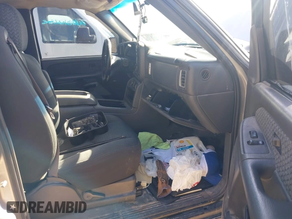 2004 Chevrolet Avalanche Z66 with VIN 3GNEC12T04G257937, listed as a IAAI auction lot 41721310 with Not Provided miles and . Bid and sale history available at DreamBid. Image 5.