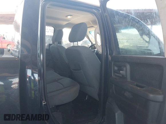 2013 Ram 1500 Express z VIN 1C6RR7FT3DS567540, wystawiony jako IAAI lot #42003705 z przebiegiem 194 063 mil mil oraz . Historia ofert i sprzedaży dostępna na DreamBid. Obrazek 8.