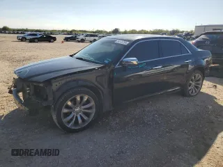 2020 Chrysler 300 Limited with VIN 2C3CCAEG3LH108813, listed as a Copart auction lot 80370754 with 53,032 mi miles and Salvage Title. Bid and sale history available at carsss.com. Image 1.