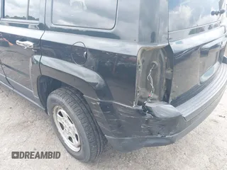 2013 Jeep Patriot Sport with VIN 1C4NJPBA9DD187660, listed as a IAAI auction lot 42462229 with 140,255 mi miles and . Bid and sale history available at DreamBid. Image 6.