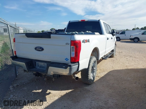 2019 Ford F-250 XL with VIN 1FT7W2B60KEE58704, listed as a IAAI auction lot 42348662 with 160,457 mi miles and . Bid and sale history available at DreamBid. Image 4.
