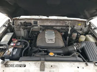 2001 Isuzu Trooper S z VIN JACDS58X317J10350, wystawiony jako Copart lot #86424714 z przebiegiem 186 279 mil mil oraz Czysty tytuł • Clean title. Historia ofert i sprzedaży dostępna na DreamBid. Obrazek 11.