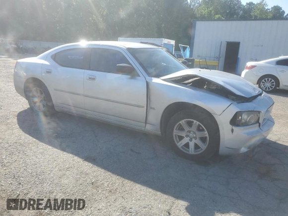 2006 Dodge Charger z VIN 2B3KA43G86H528185, wystawiony jako Copart lot #58007605 z przebiegiem 266 197 mil mil oraz Szkoda całkowita • Salvage title. Historia ofert i sprzedaży dostępna na DreamBid. Obrazek 4.