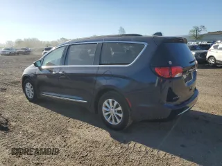 2017 Chrysler Pacifica Touring L with VIN 2C4RC1BG7HR524293, listed as a Copart auction lot 56008165 with 176,092 mi miles and Salvage Title. Bid and sale history available at DreamBid. Image 2.