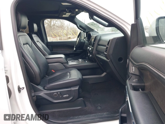 2020 Ford Expedition Limited z VIN 1FMJU1KT8LEB01943, wystawiony jako IAAI lot #41728571 z przebiegiem 84 002 mil mil oraz . Historia ofert i sprzedaży dostępna na DreamBid. Obrazek 5.