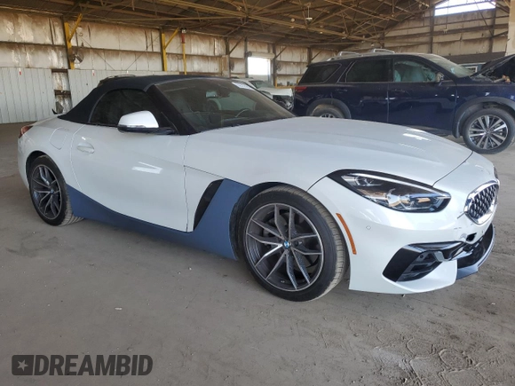 2021 BMW Z4 sDrive30i with VIN WBAHF3C01MWX24942, listed as a Copart auction lot 52702484 with 29,470 mi miles. Bid and sale history available at carsss.com. Image 4.