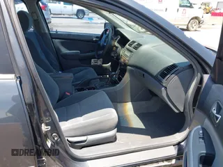 2006 Honda Accord LX with VIN 3HGCM56456G702622, listed as a IAAI auction lot 42393872 with Not provided miles and . Bid and sale history available at DreamBid. Image 5.
