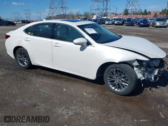 2018 Lexus ES with VIN 58ABK1GG0JU102540, listed as a IAAI auction lot 41858646 with 61,505 mi miles. Bid and sale history available at carsss.com. Image 1.