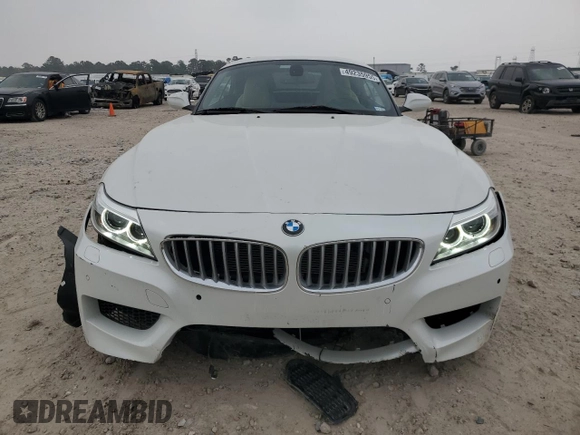 2016 BMW Z4 sDrive35i z VIN WBALM7C52G5B60024, wystawiony jako Copart lot #49235955 z przebiegiem 16 673 mil mil oraz Szkoda całkowita • Salvage title. Historia ofert i sprzedaży dostępna na DreamBid. Obrazek 5.