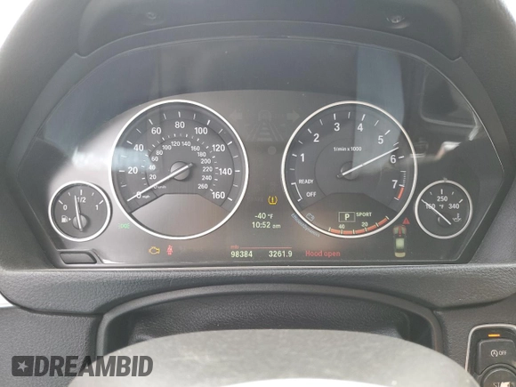 2013 BMW 3 Series 328i xDrive with VIN WBA3B3C51DF537704, listed as a Copart auction lot 49655625 with 98,384 mi miles and Salvage Title. Bid and sale history available at DreamBid. Image 9.