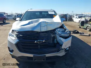 2019 Chevrolet Traverse LT Leather with VIN 1GNEVHKW0KJ126807, listed as a IAAI auction lot 41681930 with 90,320 mi miles. Bid and sale history available at carsss.com. Image 12.