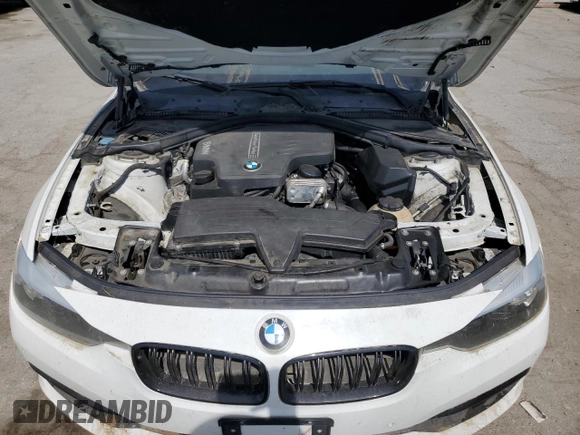 2017 BMW 3 Series 320i z VIN WBA8A9C53HK620298, wystawiony jako Copart lot #58196815 z przebiegiem 101 971 mil mil oraz Szkoda całkowita • Salvage title. Historia ofert i sprzedaży dostępna na DreamBid. Obrazek 11.