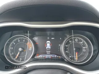 2018 Jeep Cherokee Trailhawk с VIN 1C4PJMBX2JD609467, выставлен на аукционе IAAI как лот 42514088 с пробегом 135 139 миль миль и . История ставок и продаж доступна на DreamBid. Изображение 7.
