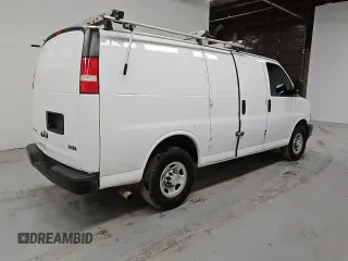 2018 Chevrolet Express Cargo Van with VIN 1GCWGAFG5J1178546, listed as a Copart auction lot 43600145 with 131,825 mi miles and Clean Title. Bid and sale history available at carsss.com. Image 3.