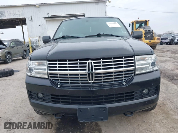 2012 Lincoln Navigator z VIN 5LMJJ2J50CEL04050, wystawiony jako IAAI lot #41659496 z przebiegiem 177 120 mil mil oraz . Historia ofert i sprzedaży dostępna na DreamBid. Obrazek 6.