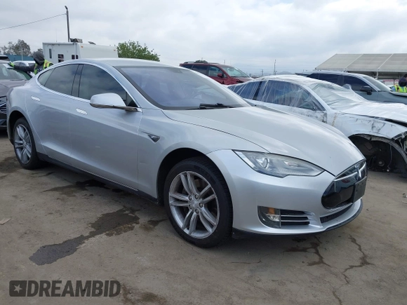 2013 Tesla Model S with VIN 5YJSA1DG7DFP11382, listed as a IAAI auction lot 42056169 with 126,975 mi miles. Bid and sale history available at carsss.com. Image 1.