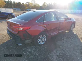 2015 Hyundai Sonata SE z VIN 5NPE24AF2FH231083, wystawiony jako IAAI lot #40957093 z przebiegiem 218 159 mil mil oraz . Historia ofert i sprzedaży dostępna na DreamBid. Obrazek 4.