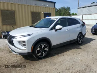2024 Mitsubishi Eclipse Cross SE z VIN JA4ATWAA6RZ058283, wystawiony jako Copart lot #56630445 z przebiegiem 23 330 mil mil oraz Czysty tytuł • Clean title. Historia ofert i sprzedaży dostępna na DreamBid. Obrazek 1.