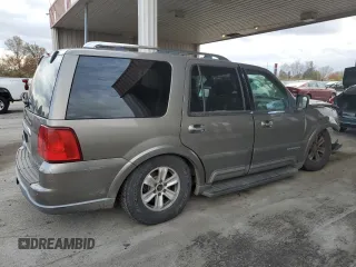 2004 Lincoln Navigator Luxury z VIN 5LMFU28R94LJ38100, wystawiony jako Copart lot #52780145 z przebiegiem 182 913 mil mil oraz Nie do naprawy • Non repairable. Historia ofert i sprzedaży dostępna na DreamBid. Obrazek 3.