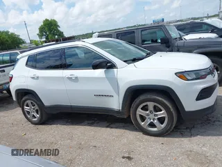 2023 Jeep Compass Latitude с VIN 3C4NJDBN5PT514975, выставлен на аукционе IAAI как лот 42470040 с пробегом 88 313 миль миль и . История ставок и продаж доступна на DreamBid. Изображение 13.