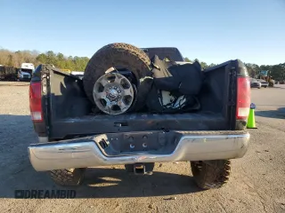2018 Ram 2500 Big Horn z VIN 3C6UR5MLXJG246180, wystawiony jako Copart lot #43694524 z przebiegiem Nie podano mil oraz Szkoda całkowita • Salvage title. Historia ofert i sprzedaży dostępna na DreamBid. Obrazek 6.