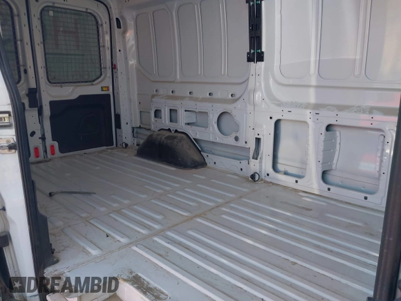 2019 Ford Transit with VIN 1FTYR2CM3KKA87418, listed as a IAAI auction lot 42078907 with 78,075 mi miles. Bid and sale history available at carsss.com. Image 8.