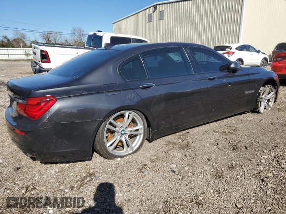 2015 BMW 7 Series 750Li with VIN WBAYE8C53FD782173, listed as a Copart auction lot 41584115 with 114,986 mi miles and Clean Title. Bid and sale history available at carsss.com. Image 3.