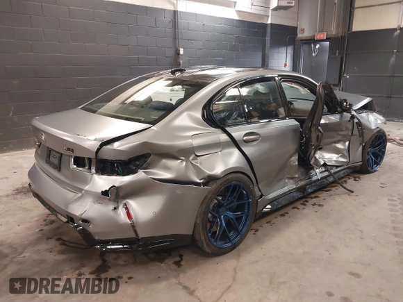 2024 BMW M3 Competition xDrive z VIN WBS43AY03RFS50368, wystawiony jako IAAI lot #41305214 z przebiegiem Nie podano mil oraz . Historia ofert i sprzedaży dostępna na DreamBid. Obrazek 4.
