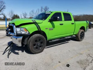 2018 Ram 2500 Tradesman z VIN 3C6UR5CJ3JG345116, wystawiony jako Copart lot #49164475 z przebiegiem 62 827 mil mil oraz Szkoda całkowita • Salvage title. Historia ofert i sprzedaży dostępna na DreamBid. Obrazek 1.